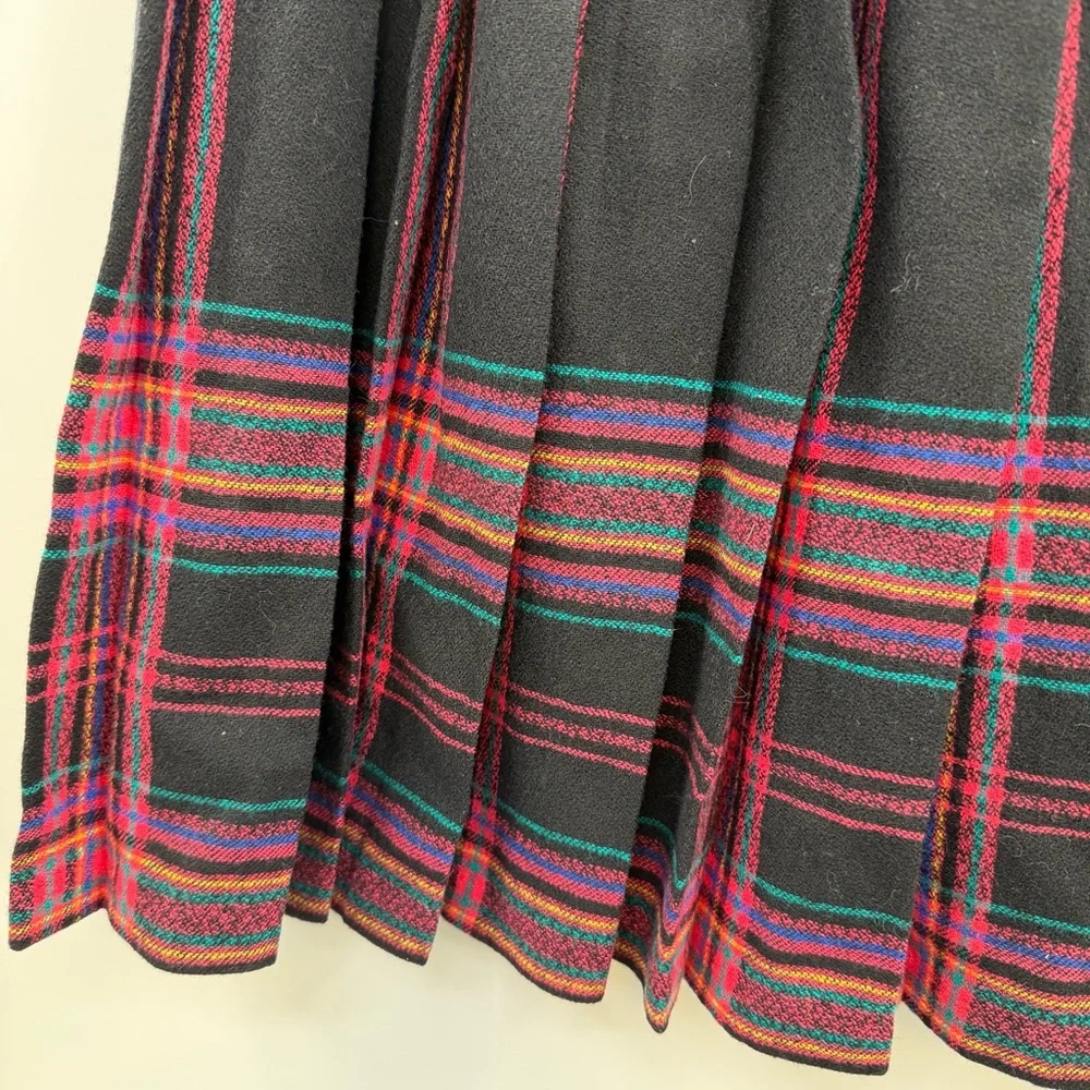 Vintage Pendleton Wool Pleated Midi Skirt Tartan Hem USA Petite 4P Black